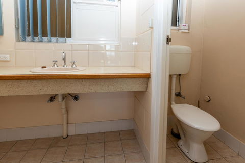 Blue Seas Motel - Mackay Tourism 10