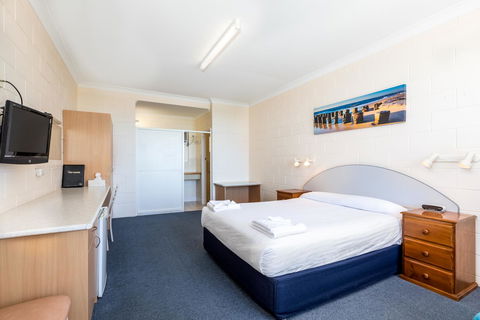 Blue Seas Motel - Mackay Tourism 6