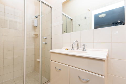 Blue Seas Motel - Mackay Tourism 8