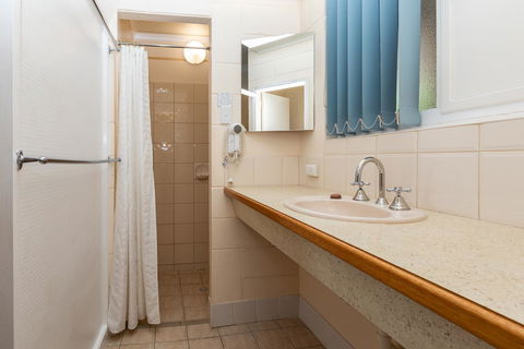 Blue Seas Motel - Mackay Tourism 2