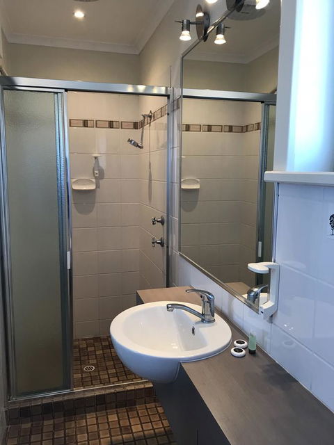 Robetown Motor Inn & Apartments - Mackay Tourism 14
