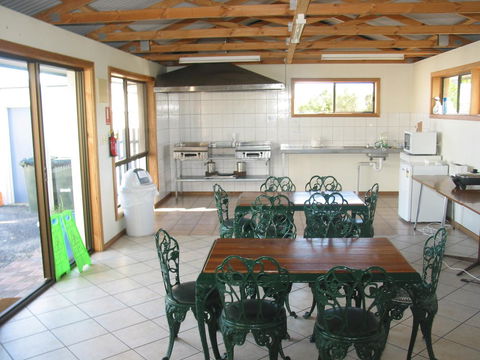 Robetown Motor Inn & Apartments - Mackay Tourism 6