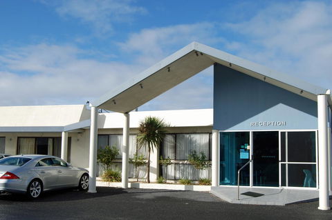 Robetown Motor Inn & Apartments - Mackay Tourism 1