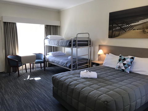Robetown Motor Inn & Apartments - Mackay Tourism 27