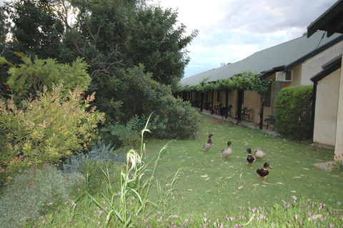 Burra Motor Inn - Mackay Tourism 24