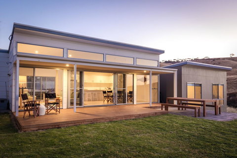 Middle River Beach House, Western House - Mackay Tourism 17