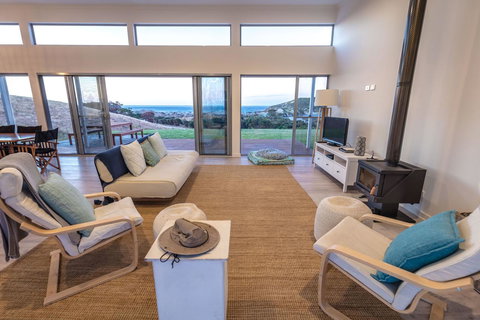 Middle River Beach House, Western House - Mackay Tourism 5