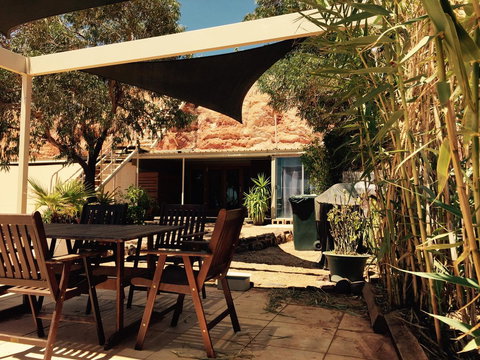 The Lookout Cave Underground Motel - Mackay Tourism 16