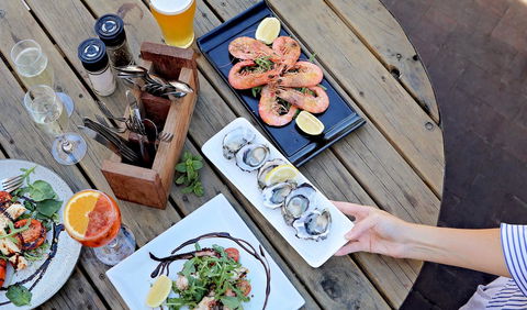 Caledonian Inn - Mackay Tourism 18