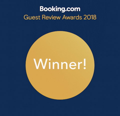 Adelaide Luxury Beach House - Mackay Tourism 1