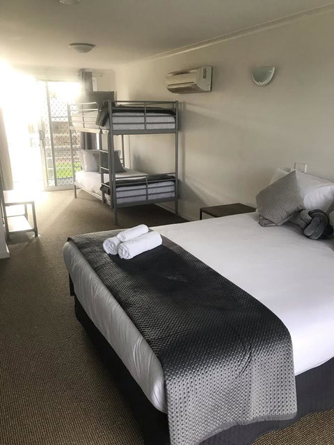 Murray River Queen - Mackay Tourism 2