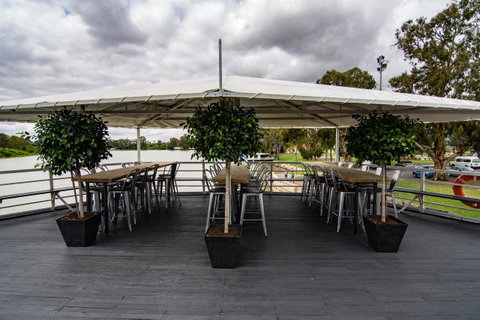 Murray River Queen - Mackay Tourism 28