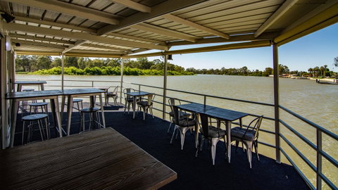 Murray River Queen - Mackay Tourism 25