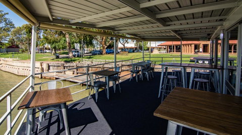 Murray River Queen - Mackay Tourism 26