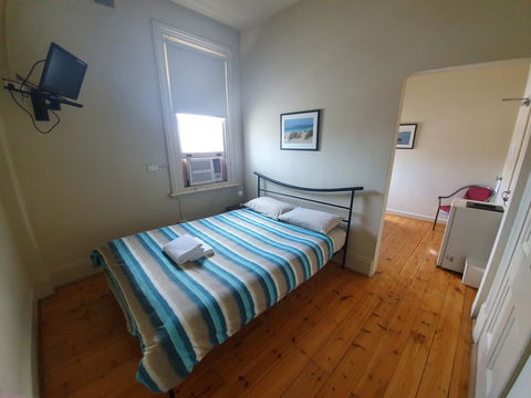 Pier Hotel Port Lincoln - Mackay Tourism 18