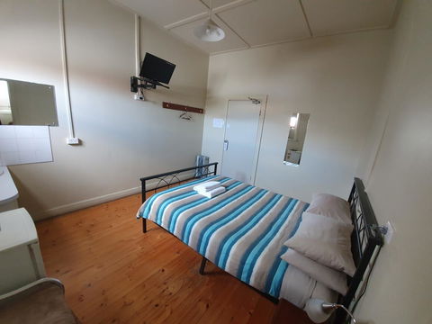 Pier Hotel Port Lincoln - Mackay Tourism 20