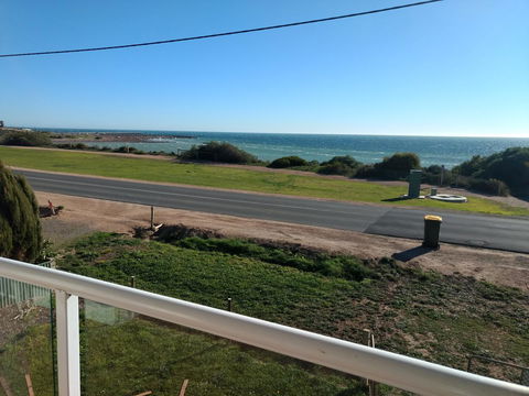 Seafront Shack - Mackay Tourism 1