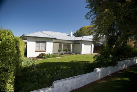The Commodore - Mackay Tourism 20