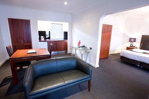 The Commodore - Mackay Tourism 32