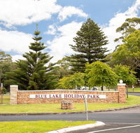 Blue Lake Holiday Park - Mackay Tourism