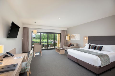 The Barn Accommodation - Mackay Tourism 25