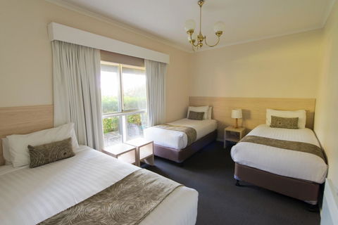 The Barn Accommodation - Mackay Tourism 43