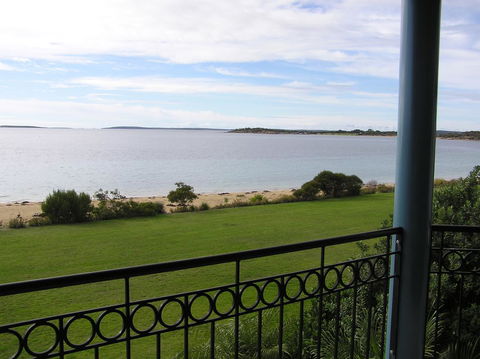 Mariners Cay Apartment - Mackay Tourism 6