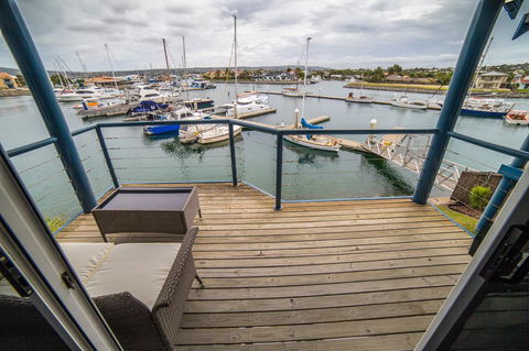 Marina Reflections - Mackay Tourism 11