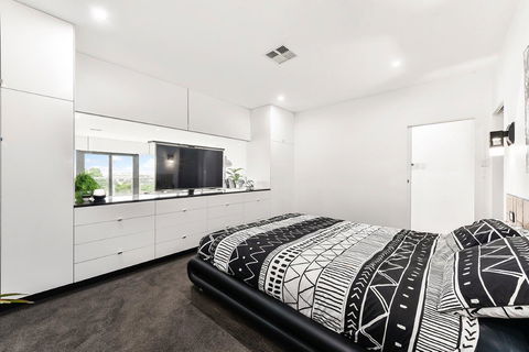 KENNEDY EXECUTIVE TOWNHOUSE - Mackay Tourism 20