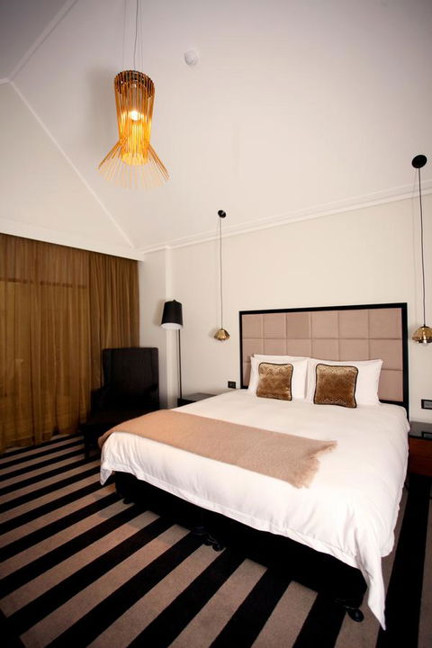 Ellen Hotel - Mackay Tourism 15