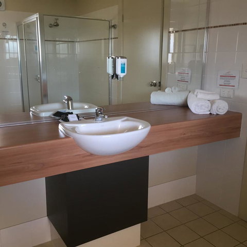 Alexander Cameron Suites - Mackay Tourism 17