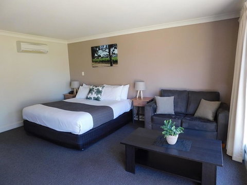 Alexander Cameron Suites - Mackay Tourism 12