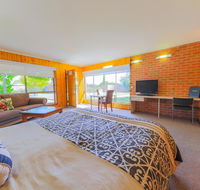 Country Roads Motor Inn Naracoorte - Mackay Tourism
