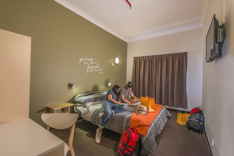 YHA Adelaide Central - Mackay Tourism 39
