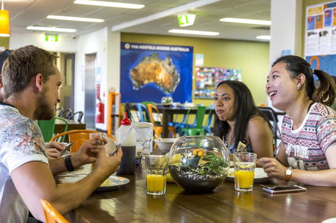 YHA Adelaide Central - Mackay Tourism 30