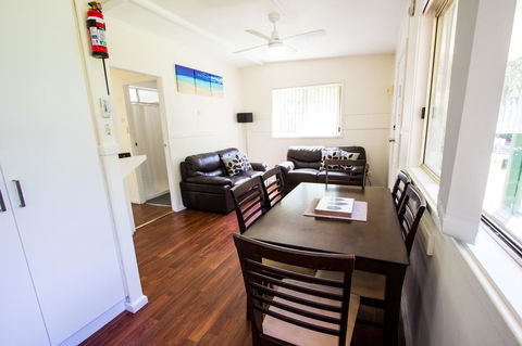 The Retreat Port Stephens - Mackay Tourism 6