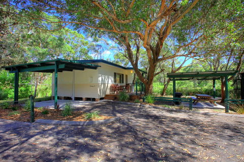 The Retreat Port Stephens - Mackay Tourism 4