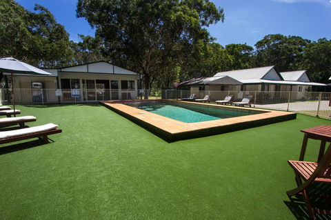 The Retreat Port Stephens - Mackay Tourism 7