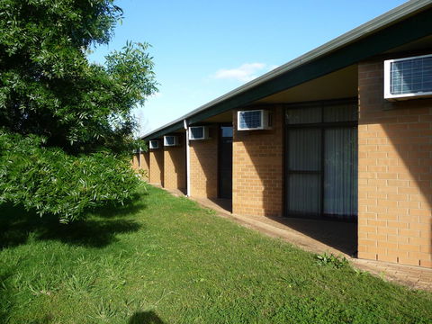 The Wine Vine Hotel - Mackay Tourism 19