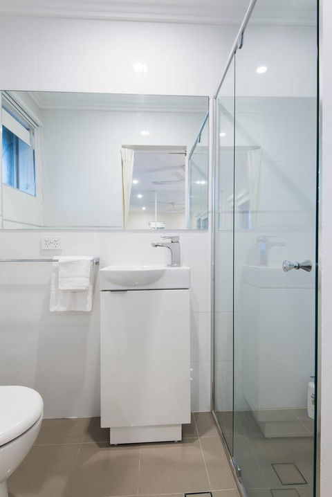 Stylish 3 Bedroom Beachview Apartment - Mackay Tourism 2