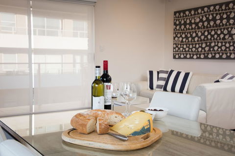 Stylish 3 Bedroom Beachview Apartment - Mackay Tourism 9