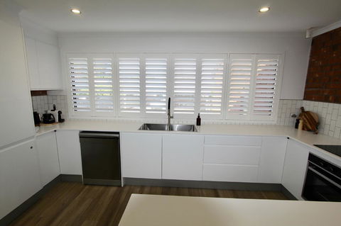 Southern Sands\' Beachfront Apartment - Mackay Tourism 5