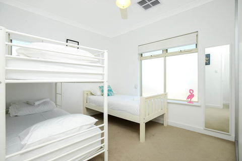 Blue Zone - Aldinga Beach - Mackay Tourism 9