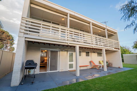 Aldinga Beach Break - C21 SouthCoast Holidays - Mackay Tourism 13