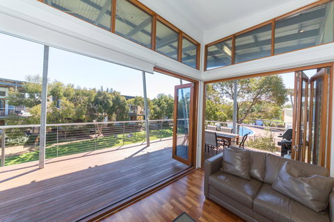 South Shores Villa 52 - Mackay Tourism 6