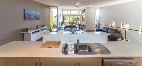 South Shores Villa 52 - Mackay Tourism 12