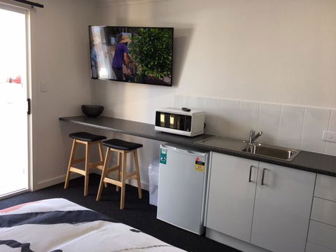 Port Lincoln Shark Apartment 3 - Mackay Tourism 15