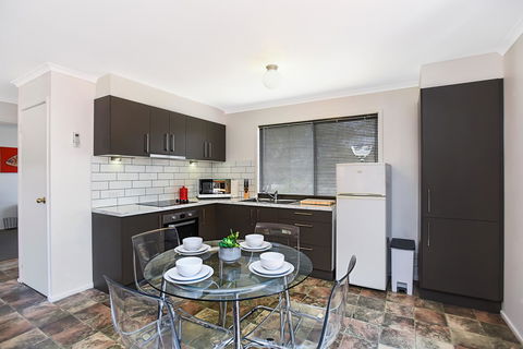 Casa Capri - Aldinga Beach - C21 SouthCoast Holidays - Mackay Tourism 1