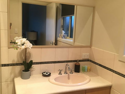 Apartment 229 Mount Gambier - Mackay Tourism 4