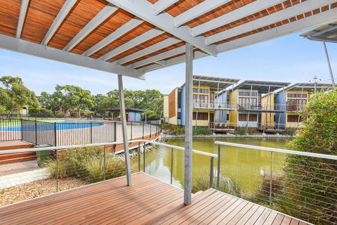 Villa 53 South Shores - Normanville S14 - Mackay Tourism 0